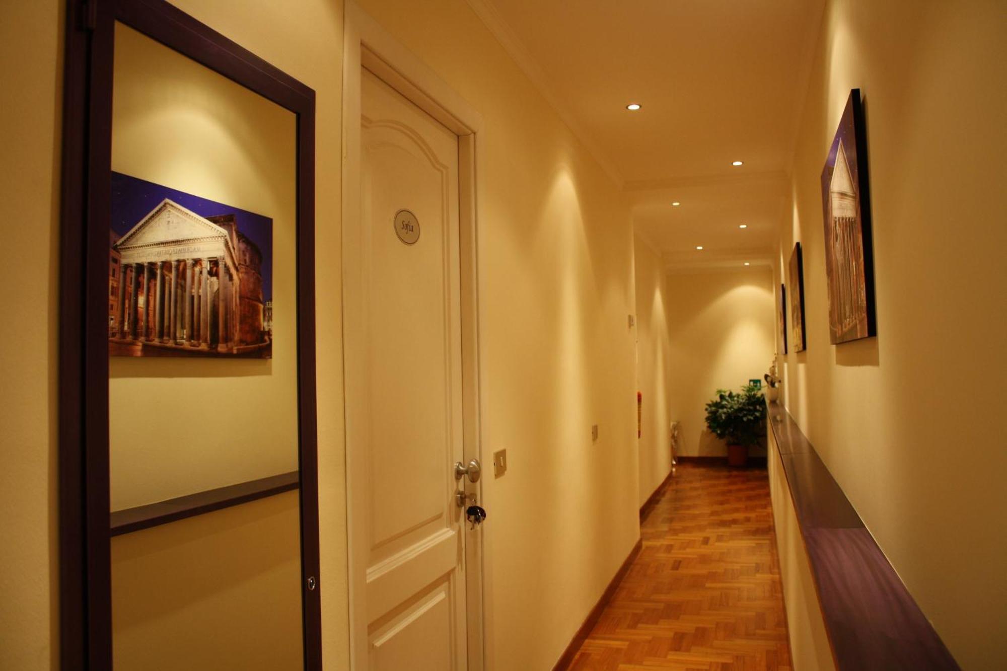 Residenza Elizabeth Hotel Rome Bagian luar foto