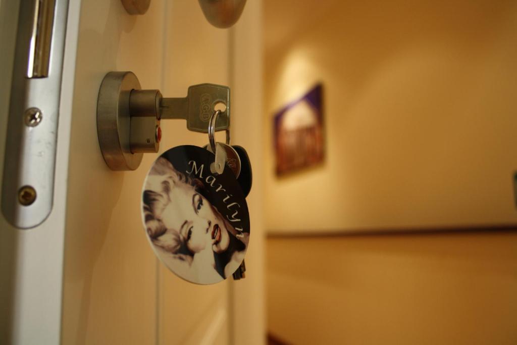 Residenza Elizabeth Hotel Rome Bagian luar foto